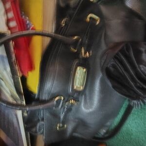 Michael Kors Large Size Purse With Shoulder Strap And CrossBlack Leather Handbag